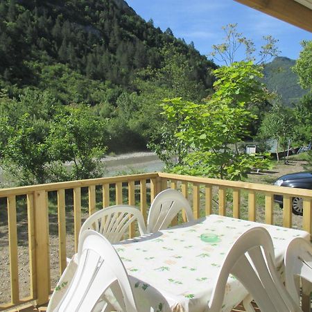Les Acacias Hotel Vercheny Exterior foto